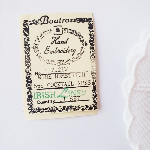 Vintage Boutross Irish Linen Hand Embroidery Cocktail Coasters - Picture 2 of 10